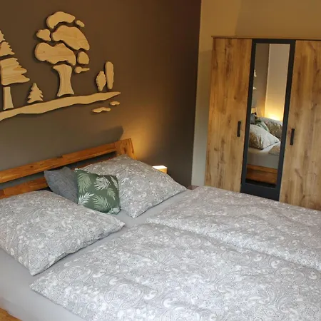 Am Waldrand Apartment *