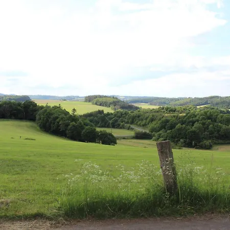 Am Waldrand